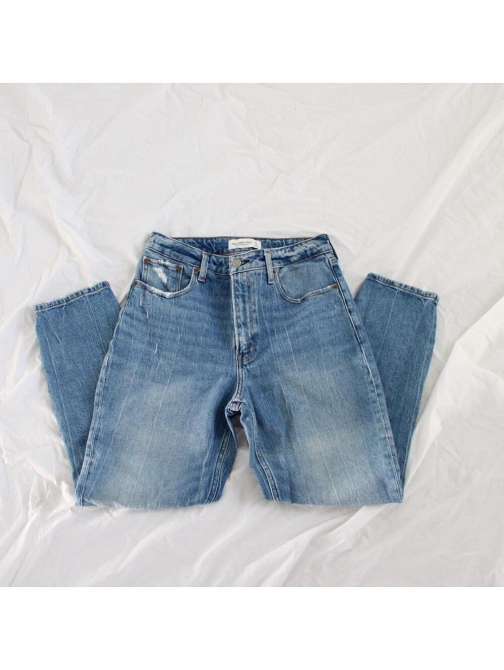 Abercrombie & Fitch Curve Love The Skinny High Rise Jeans. Size 27R